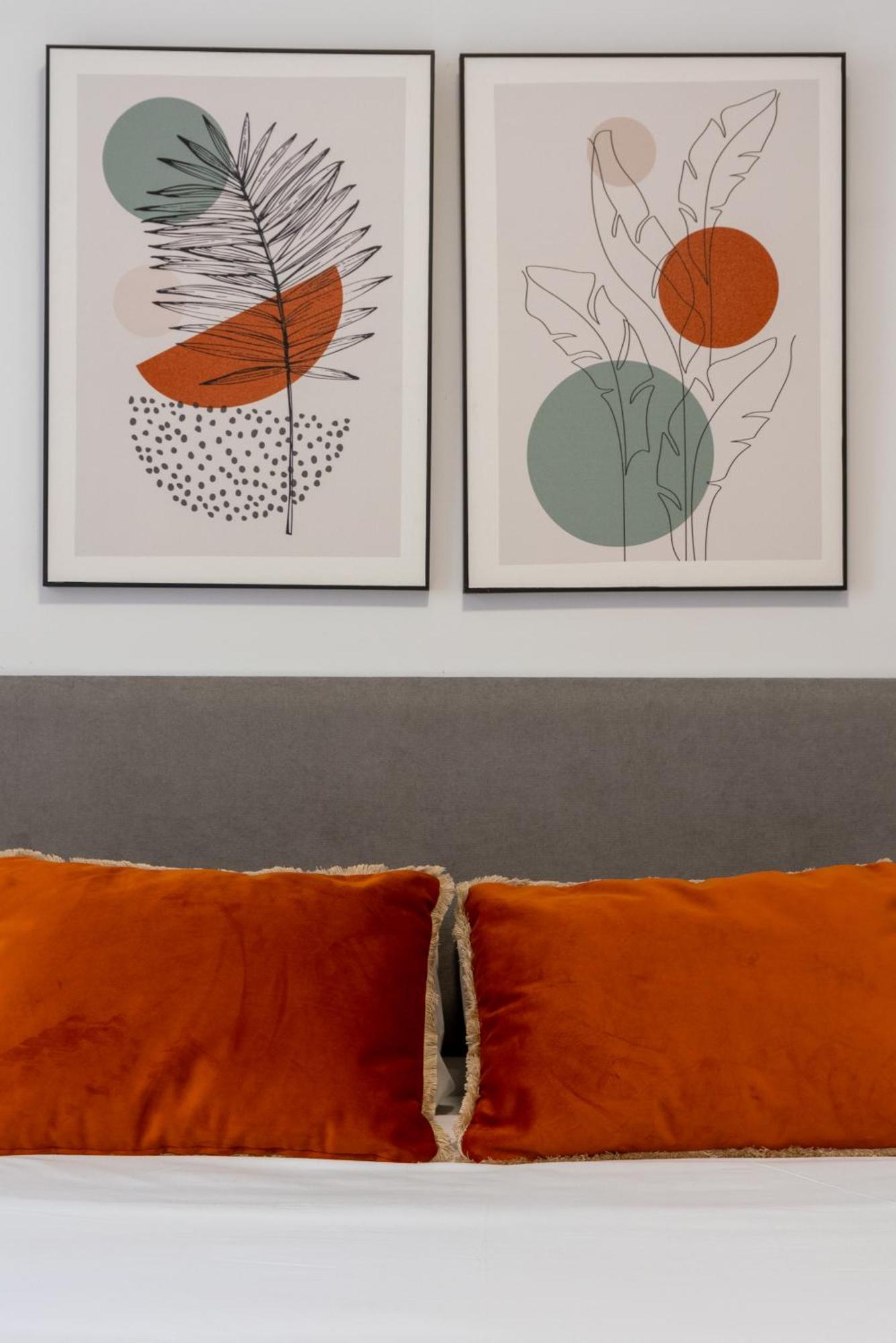Diseno Y Comodidad En Bami Sevilla Buitenkant foto